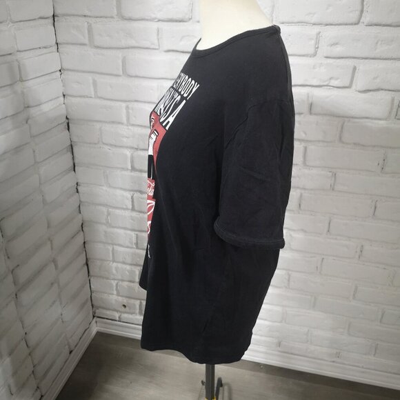 2 / $30.00 - Coca-Cola "Everybody Wants a 6 Pack" Size Large Black T-shirt - Picture 5 of 9